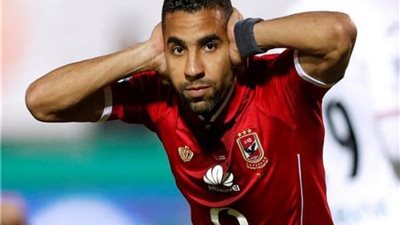 الأهلي ضد الاتحاد.. لاعبوا الأحمر يكرمون مؤمن زكريا بهذه الطريقة