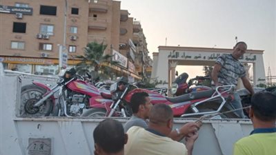 صور وفيديو.. «الجيزة» تنتفض ضد المخالفات وإشغالات الطريق بهضبة الأهرام