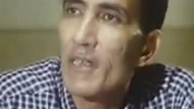 ينتمي لعائلة فنية.. اعتزل  وأصبح عمدة.. تورط في قضية رشوة.. ونجلته ممثلة  معروفة.. حكايات الفنان رمزي غيث