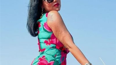 عاش يا بطل.. رانيا يوسف تستعرض رشاقتها من ”الجيم”