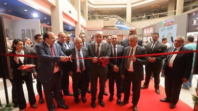 بالصور والفيديو .. وزير التموين يفتتح المعرض الرسمى للسيراميك والبورسلين والأدوات الصحية