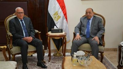 وزير التنمية المحلية يُتابع مع محافظ بورسعيد موقف توريد القمح من المزارعين ومعدلات تنفيذ المشروعات التنموية والخدمية