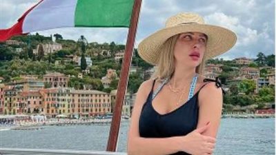 ريم مصطفى بإطلالة مميزة من إيطاليا