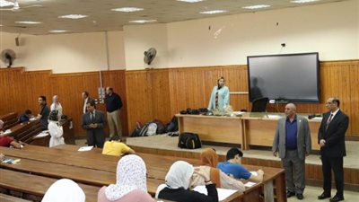 طلاب جامعة الدلتا التكنولوجية يؤدون اختبارات نهاية الفصل الدراسي الثاني للعام الجامعي 2021/2022