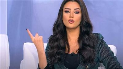 عاشقة الترند .. قائمة أبرز أزمات رضوي الشربيني ..وحكايتها مع المحجبات والسافرات