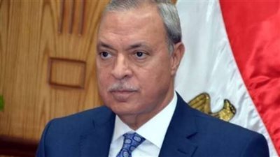 بالصور.. محافظ القليوبية يقوم بجولة مفاجئة لإزالة مبنى مخالف بقرية سرياقوس بالخانكة