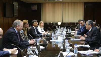 وزير الكهرباء يستقبل مفوضة الطاقة الأوروبية لتعزيز التعاون بكافة المجالات