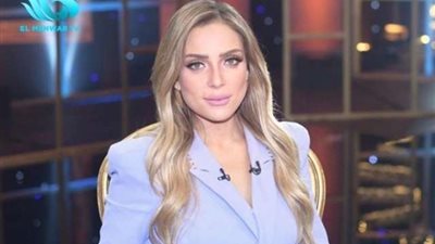 ريم البارودى تثير الجدل بدبلة خطوبة وارتباطها