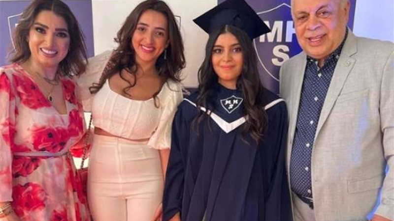 روجينا وعائلته
