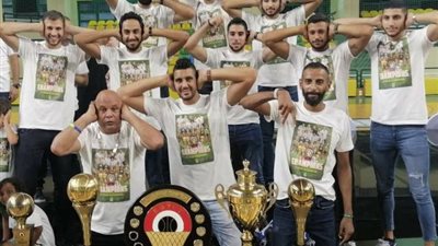 بطل الدورى والكأس يتضامن مع نجم النادى الأهلي