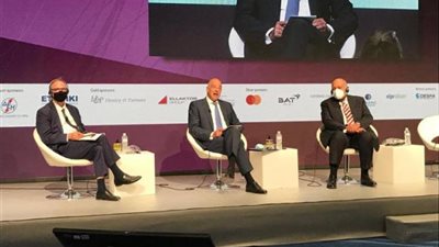 شكري يطالب بالالتزام بالقانون الدولي لحل الأزمة الليبية