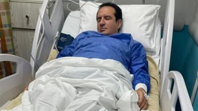 تطورات الحالة الصحية لـ محمد ثروت بعد خضوعه لعملية جراحية