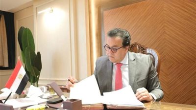 وزير التعليم العالي يتلقى تقريرًا حول حصاد أداء معهد تيودور بلهارس خلال 2021/2022