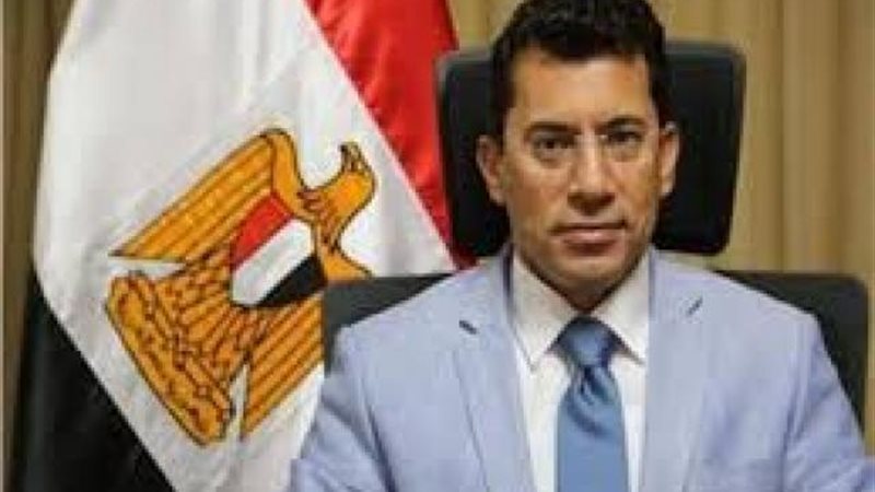 وزير الشباب والرياضة