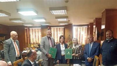 بـ37 مليون جنيه و6 ملايين يورو.. توقيع عقد توسيع محطة محولات السويس