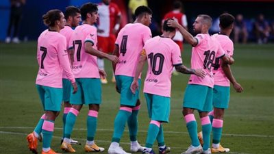 ميسي يسجل ويقود برشلونة للفوز على جيرونا بثلاثية.. وديًا