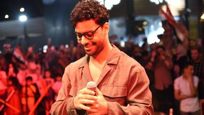 أحمد جمال يشعل احتفالات ثورة 30 يونيو بأغانيه الوطنية (صور)