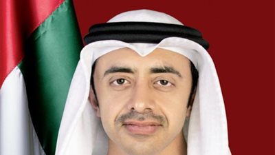 وزير خارجية الإمارات يبحث مع نظيره القبرصي القضايا الإقليمية والدولية