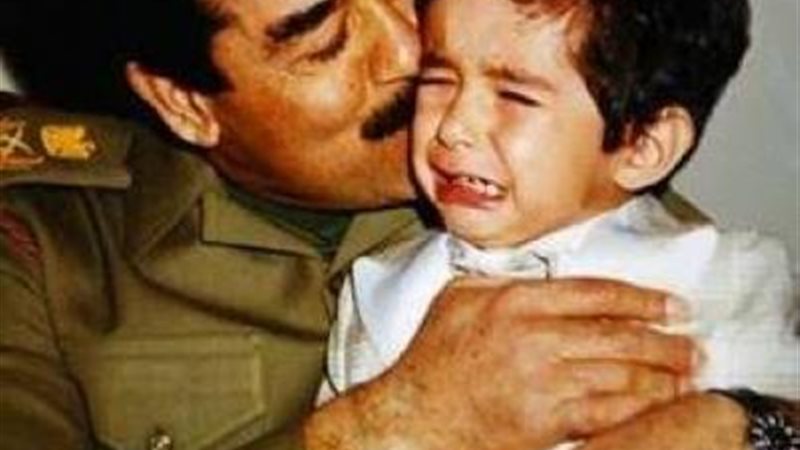 صدام حسين وحفيده