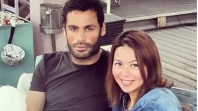 لقاء الخميسي تحتفل بعيد زواجها الـ18