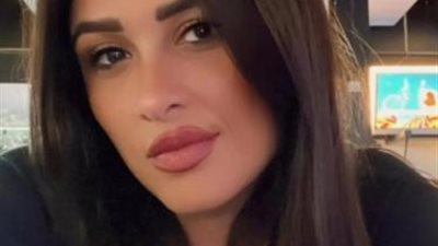 ياسمين عبد العزيز بإطلالة رقيقة فى أحدث ظهور لها