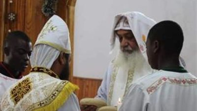 بالصور.. كيف احتفلت الكنيسة بعيد الرسل في زيمبابوي؟