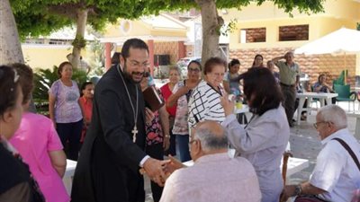 شاهد.. الأنبا باخوم يشارك في مؤتمر فرح وعطاء بالإسكندرية