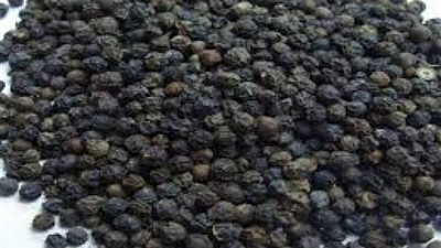 مقشر للجلد.. فوائد الفلفل الأسمر للبشرة