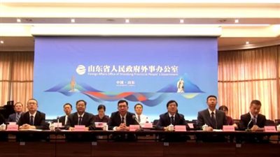 تعاون بين الجامعة المصرية الصينية وجامعة شاندونج لتدريب طلاب الصيدلة والعلاج الطبيعي