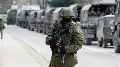 روسيا تعزز مواقعها الدفاعية جنوب أوكرانيا