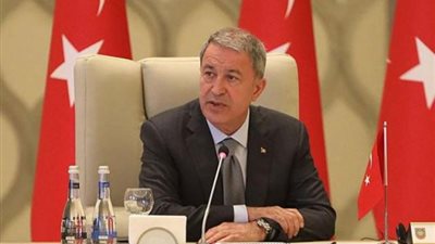 وقاحة تركية.. تفاصيل تطاول «وزير الدفاع التركي» على ماكرون