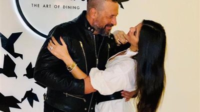 زوجة ماجد المصرى تحتفل بعيد زواجهما بطريقة رومانسية