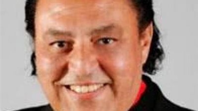 دخل الفن عن طريق والده.. وطلب من زوجته الرقص قبل الزواج فرفضت بسبب سمير غانم.. استعان صناع آخر أعماله بدوبلير لإستكمال التصوير.. أسرار في حياة الراحل حسين الإمام