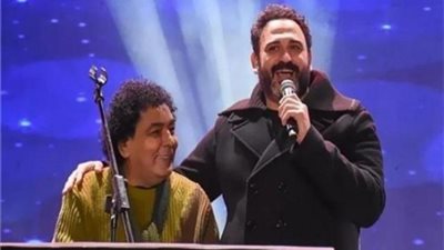 بيان مهم من أكرم حسنى بعد إتهامه بسرقة كلمات أغنيته الجديدة