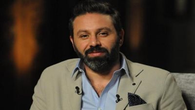 حازم إمام: ”لاعيبة الزمالك لازم تموت نفسها”