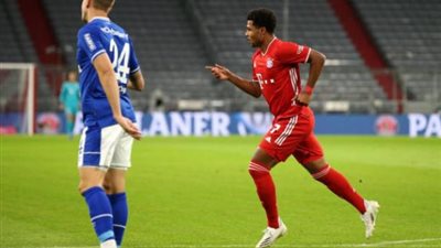 بايرن ميونخ يفتتح مشواره في البوندسليجا بثمانية في شباك شالكه