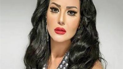 سمية الخشاب ترقص من حمام السباحة علي أنغام ”لغبطيطا”