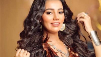 سمية درويش تطرح أغنيتها الجديدة ”طالعين الساحل”