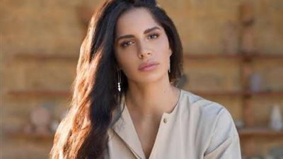 آمال ماهر تعبر عن سعادتها بحفلها الغنائي الأول بعد عودتها عن قرار الاعتزال