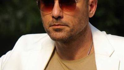 أحمد عز يصور مشاهده في مسلسل ”هجمة مرتدة” بالشيخ زايد