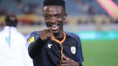 بعد 17 عاما من العطاء.. الأسطورة حسن معاذ يرحل عن الشباب السعودي