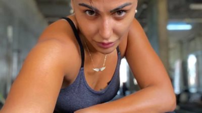 ميس حمدان تشارك جمهورها بصور من الجيم وتعلق: صباح النشاط