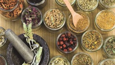 عاجل..منظمة  الصحة العالمية تلجأ للأعشاب الأفريقية للخلاص من كورونا