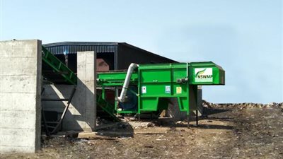 بتكلفة 57.2 مليون جنيه .. البيئة تسلم مواقع 5 محطات لجمع القمامة في 3 محافظات