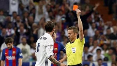 أكثر 6 لاعبين حصولاً علي الكارت الأحمر في تاريخ الليجا