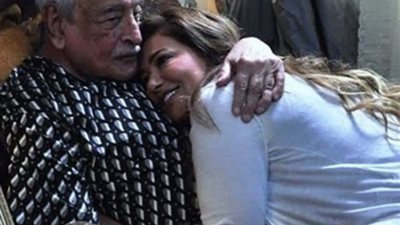 بالصور.. ليلي علوي في ذكري وفاة جميل راتب: ”كنت أبويا”