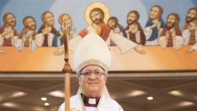 رئيس الكنيسة الأسقفية الأنجليكانية يترأس قداسا بالإنجليزية لخدمة الأجانب