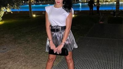 بفستان قصير..ميرهان حسين تشعل ”إنستجرام”