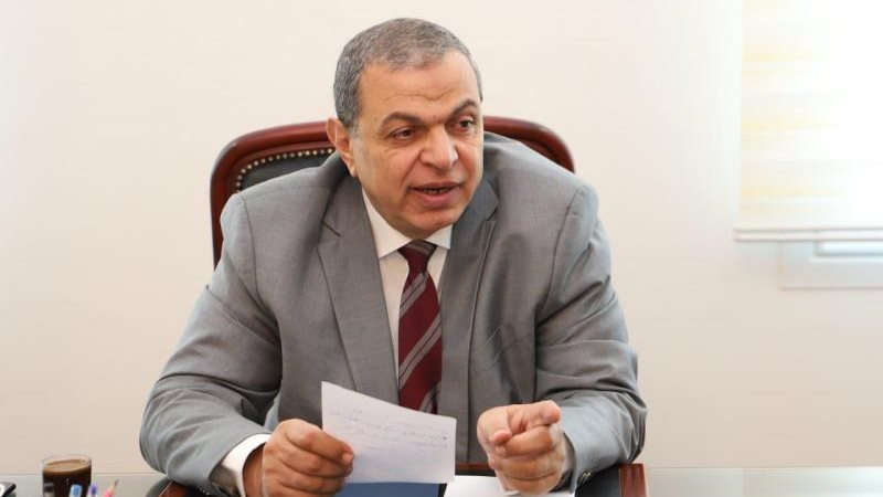 وزير القوى العاملة