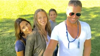 شاهد.. تامر هجرس برفقة عائلته عبر ”انستجرام”